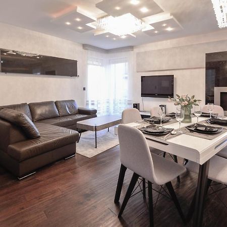 Apartamenty Bryza - Chelmonskiego - Parking - Centrum 斯维诺乌伊希切 外观 照片