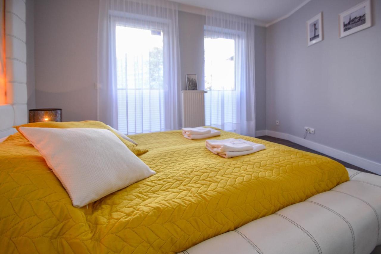 Apartamenty Bryza - Chelmonskiego - Parking - Centrum 斯维诺乌伊希切 外观 照片