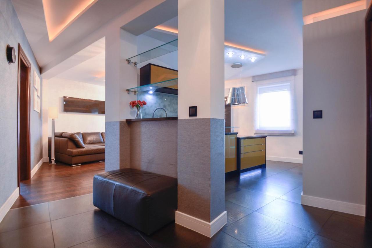 Apartamenty Bryza - Chelmonskiego - Parking - Centrum 斯维诺乌伊希切 外观 照片