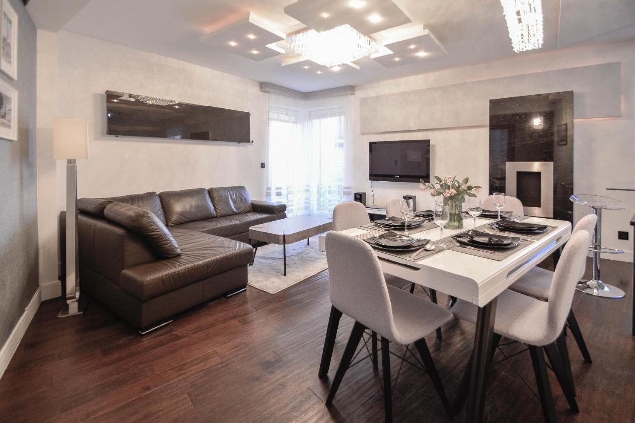 Apartamenty Bryza - Chelmonskiego - Parking - Centrum 斯维诺乌伊希切 外观 照片