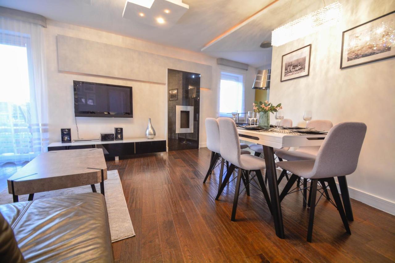 Apartamenty Bryza - Chelmonskiego - Parking - Centrum 斯维诺乌伊希切 外观 照片