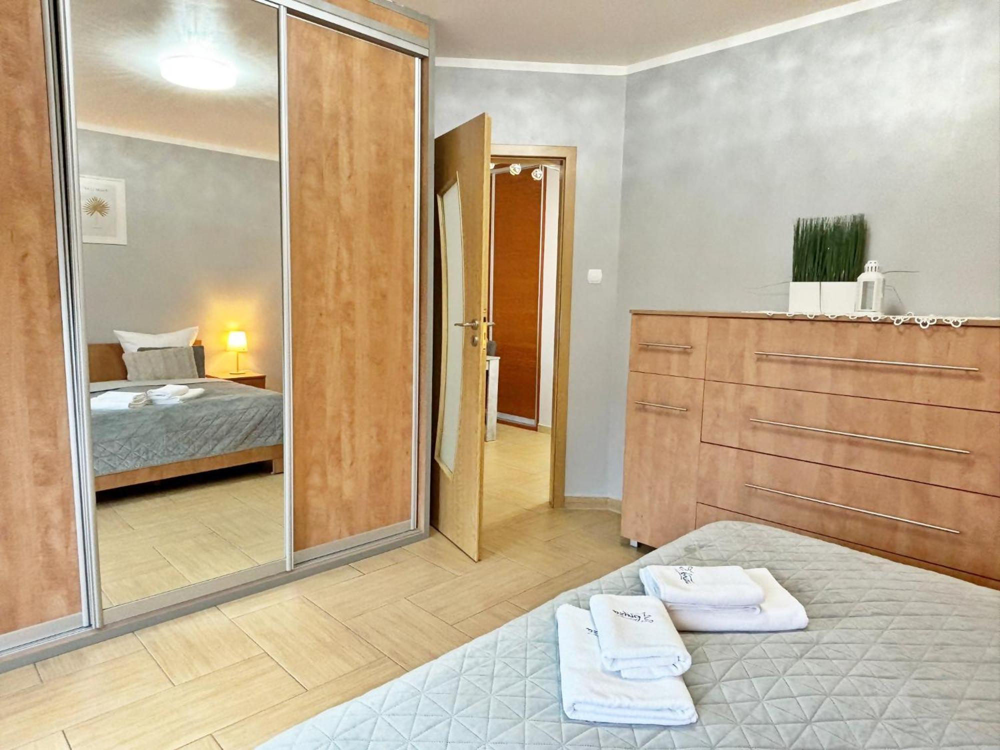 Apartamenty Bryza - Chelmonskiego - Parking - Centrum 斯维诺乌伊希切 外观 照片