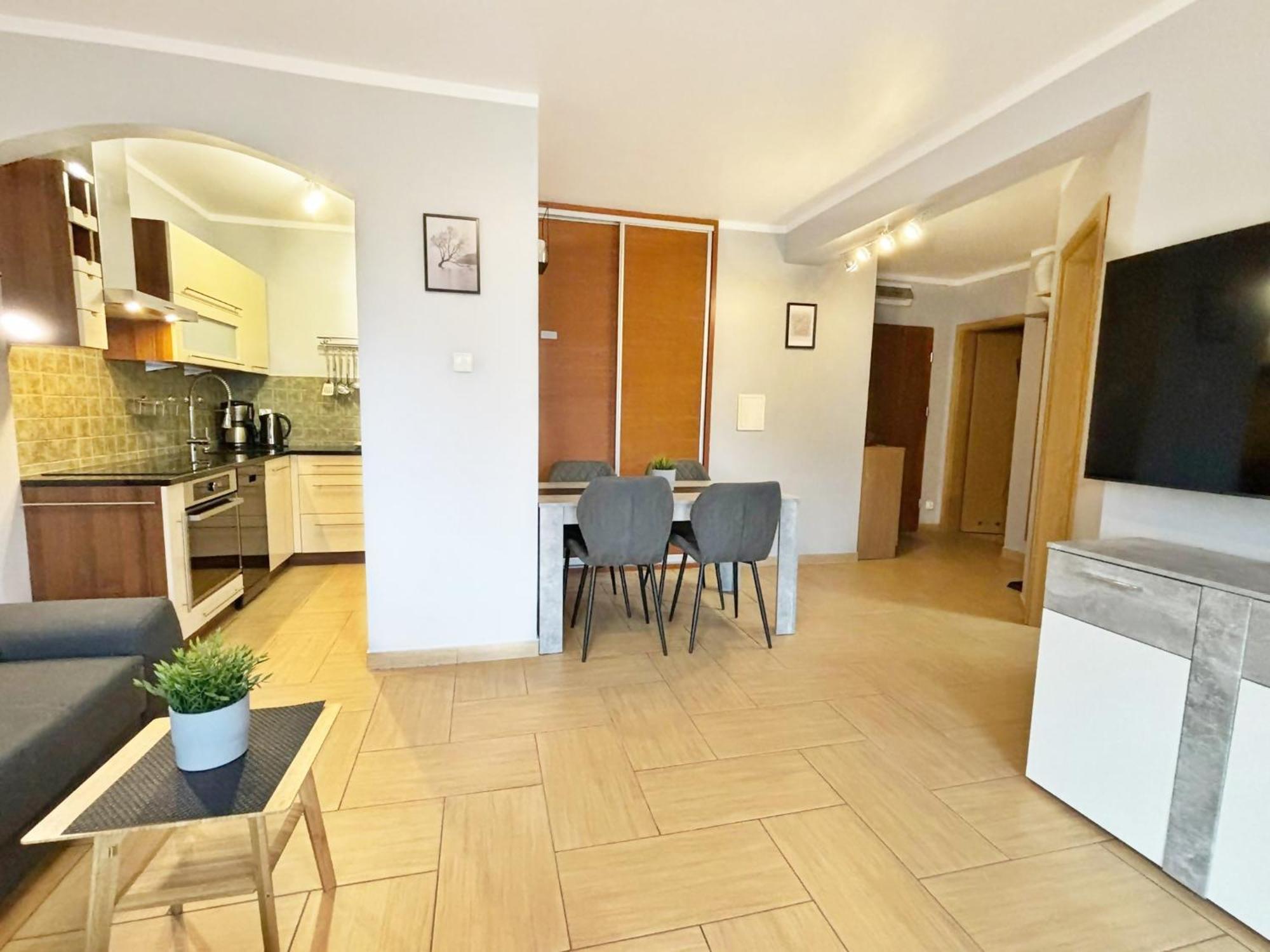 Apartamenty Bryza - Chelmonskiego - Parking - Centrum 斯维诺乌伊希切 外观 照片